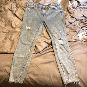 Judy Blue Jeans Distressed